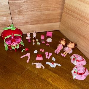 2002 Strawberry Shortcake Toys